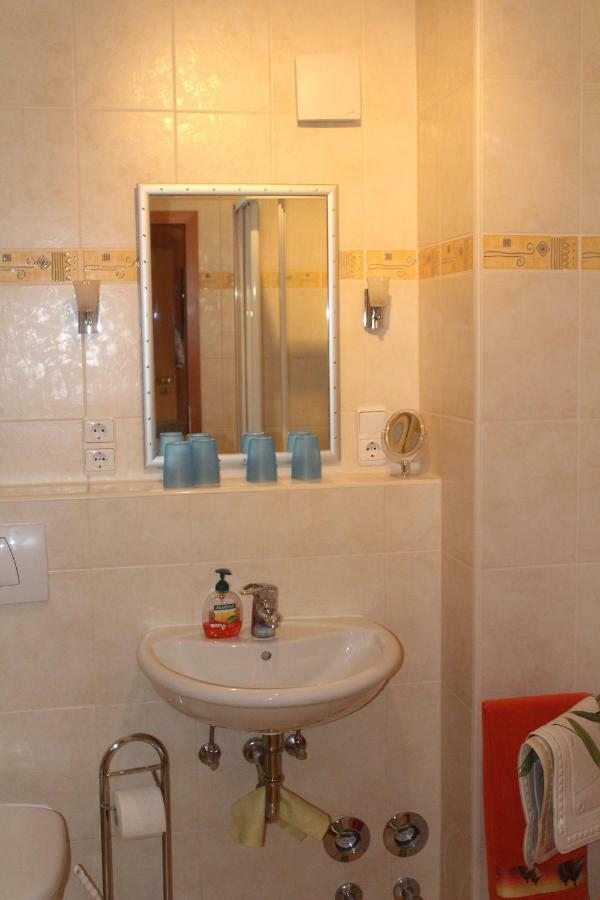 Faehrhaus Ferienwohnung Saarburg Buitenkant foto